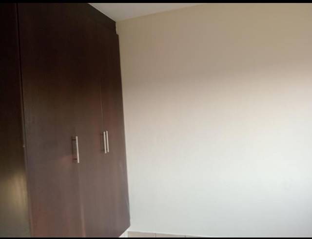 1 BEDROOM FLAT FOR SALE IN KEMPTON PARK AH